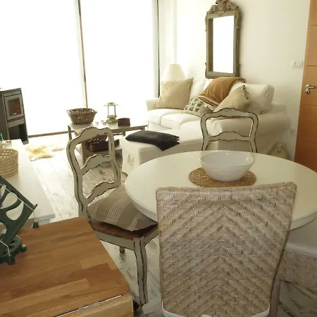 Holiday home The Hidden Secret On The Cliff Loiba