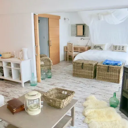 Holiday home The Hidden Secret On The Cliff Loiba
