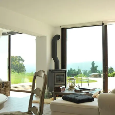 Holiday home The Hidden Secret On The Cliff Loiba
